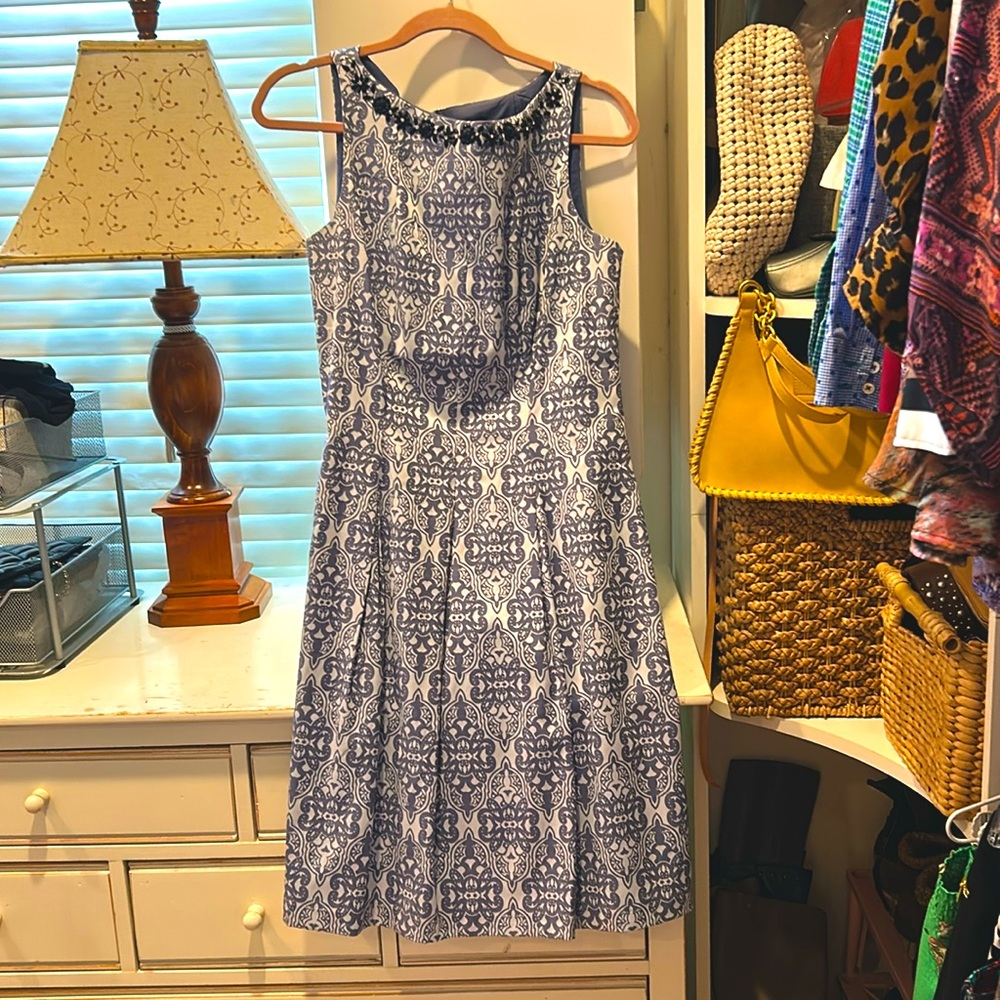 Elegant Blue and White Sleeveless Dress
